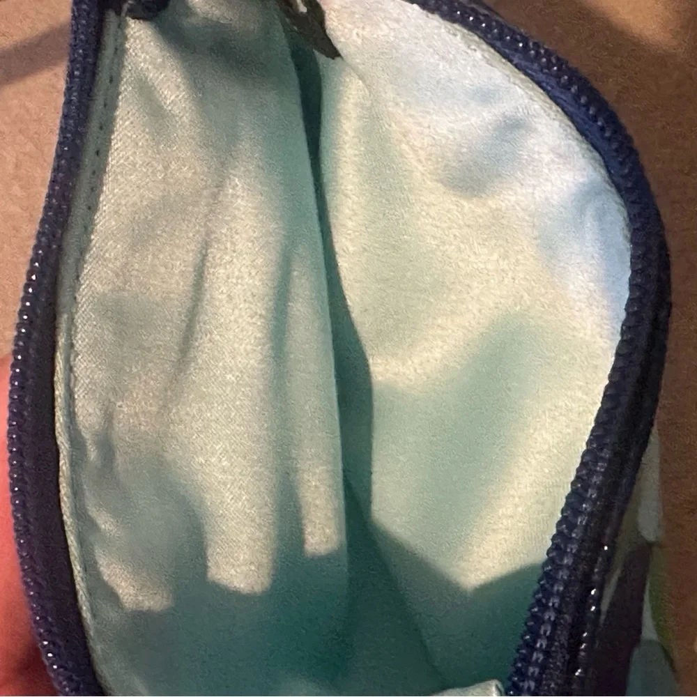 Coach Poppy Wristlet - Picture 7 of 7